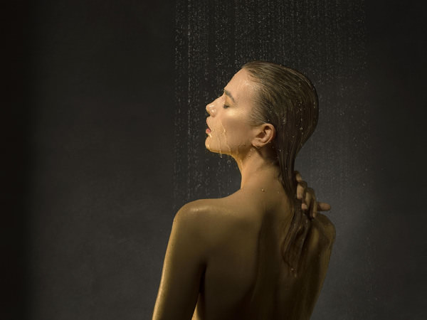 Photograph Jonathan Knowles Asquiths Bathrooms on One Eyeland