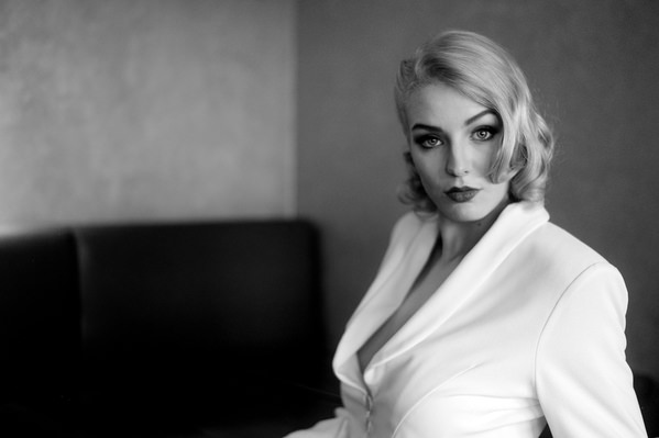 Photograph Juri Bogenheimer Diva on One Eyeland