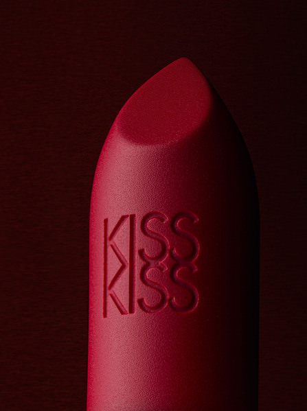 Photograph Jonathan Knowles Guerlain Red Lipstick on One Eyeland
