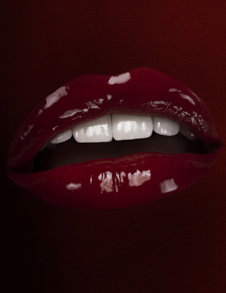 Photograph Jonathan Knowles Red Lips on One Eyeland