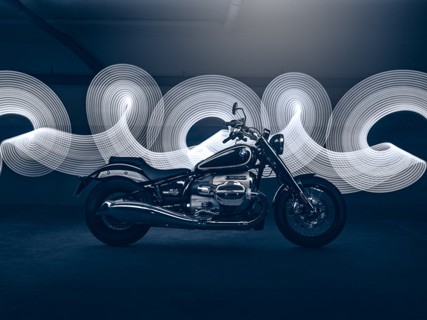 Photograph Pedro Messias Bmw R18 White on One Eyeland