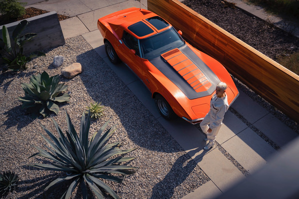 Photograph Patrick Curtet Orange Mechanic on One Eyeland