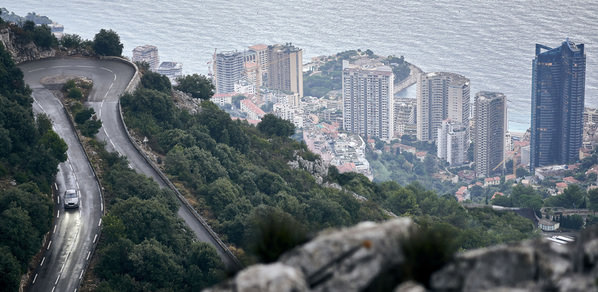 Photograph Nigel Harniman Rolls Royce Monaco on One Eyeland