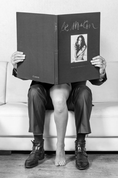 Photograph Thierry Smets Lecture Erotique on One Eyeland