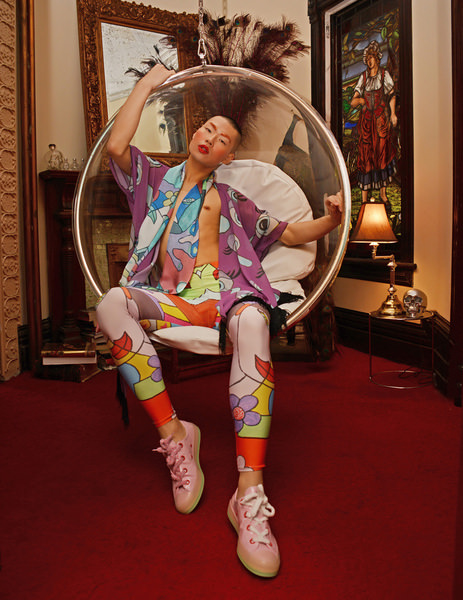 Photograph Michele Taras Kuncy In The Glass Bubble on One Eyeland