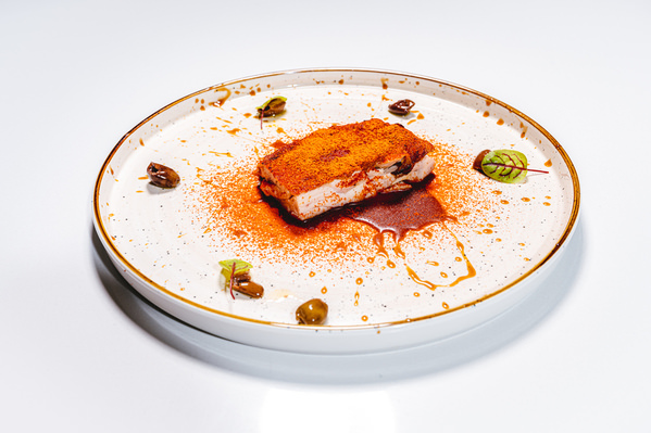 Photograph Simone Spoltore Red Chicken on One Eyeland