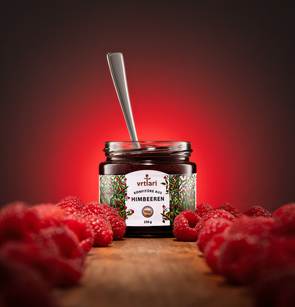 Photograph Matteo Rolfi Sodeli Raspberry on One Eyeland