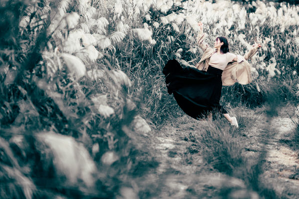 Photograph Motoki Naka Autumn Breeze on One Eyeland
