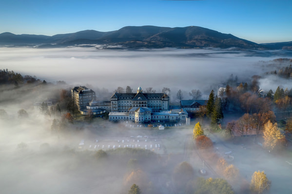 Photograph Tomas Neuwirth A Castle In The Clouds on One Eyeland