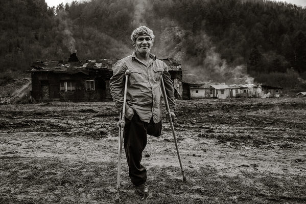 Photograph Martin Krystynek Gypsies on One Eyeland