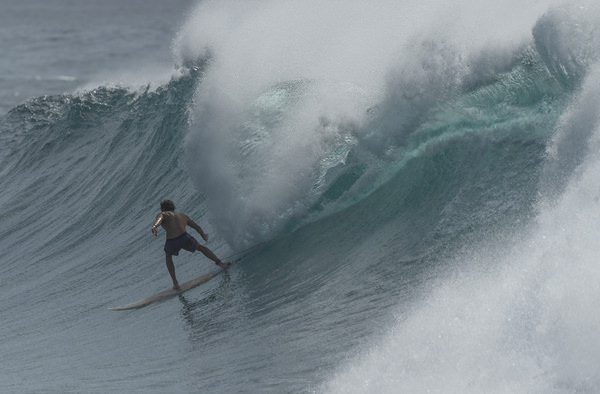 Photograph Steve Turner Summer Wave Australia on One Eyeland