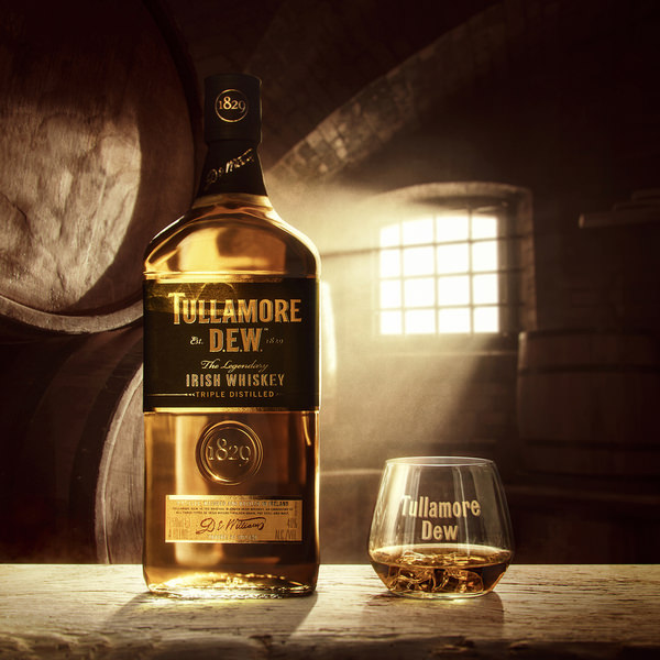 Photograph Rafael Alves Tullamore Dew on One Eyeland
