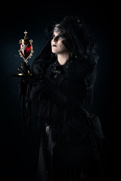 Photograph Cedric Brion Studio Clavicule Pics Madonne 2 on One Eyeland