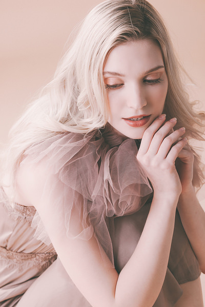 Photograph Daisuke Kiyota Kate on One Eyeland