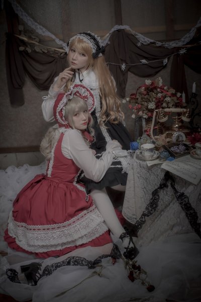 Photograph Dolce Takahiro Matsumoto Twins on One Eyeland