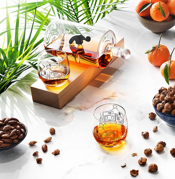 Photograph Yechiel Orgel Whiskey High Key Lifestyle on One Eyeland