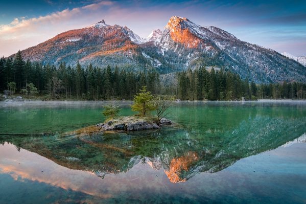 Photograph Martin Wasilewski Mirror Lake on One Eyeland