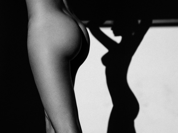 Photograph Martin Krystynek Sensual Beauty on One Eyeland