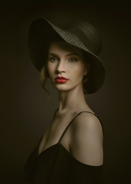 Photograph Marc Sabat Classic Girl on One Eyeland