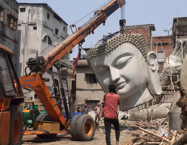 Photograph Saptarshi Rakshit Tossing Head on One Eyeland