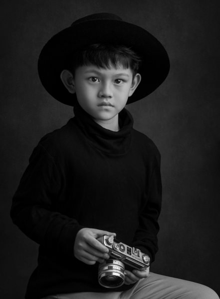 Photograph Heng Fu Ming Classic Boy on One Eyeland