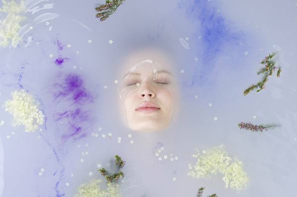 Photograph Jonathan Knowles Girl In Ink Water on One Eyeland