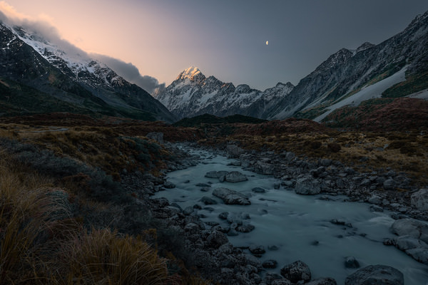 Photograph Stanley Loong Mount Cook on One Eyeland