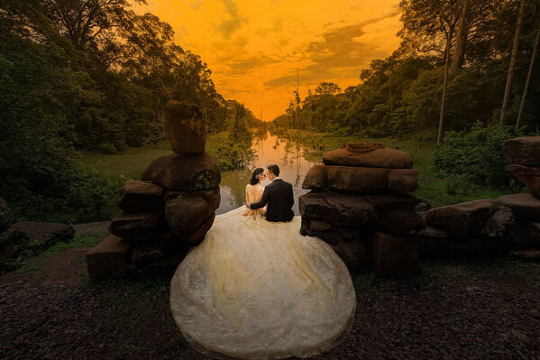 Photograph Berry Holly Pre Wedding Groom And Bride on One Eyeland