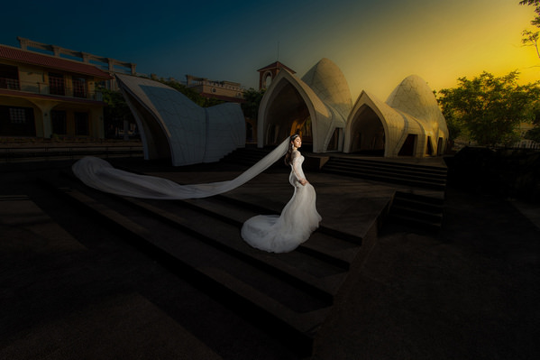 Photograph Berry Holly Pre Wedding Bride Alone on One Eyeland
