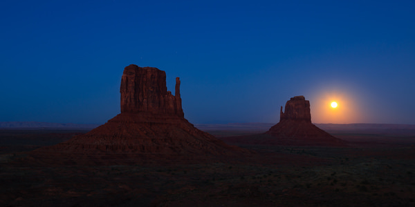 Photograph Max Levine Twilight Hypnosis on One Eyeland