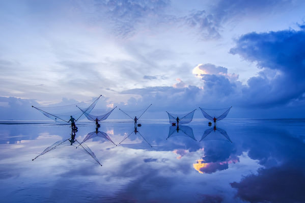 Photograph Do Trong Danh Sunrise And Sea on One Eyeland