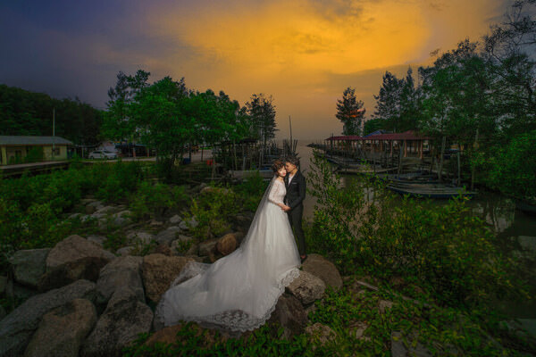 Photograph Heng Fu Ming Couple Together on One Eyeland