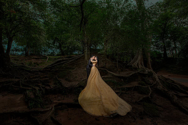 Photograph Berry Holly Pre Wedding Groom And Bride on One Eyeland