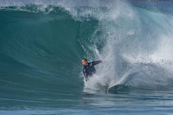 Photograph Steve Turner Surf Action on One Eyeland