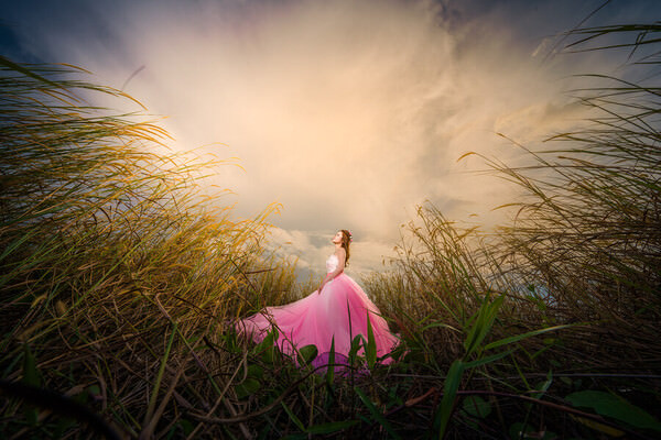 Photograph Pore Ooi Brides Alone on One Eyeland