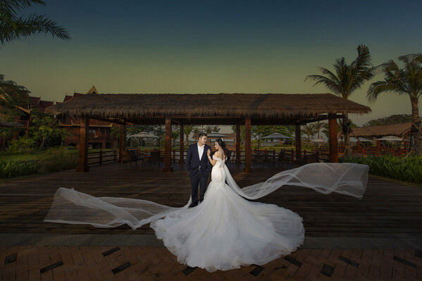 Photograph Berry Holly Pre Wedding Groom And Bride on One Eyeland