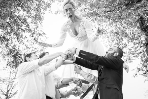 Photograph Mischa Baettig Flying Bride on One Eyeland