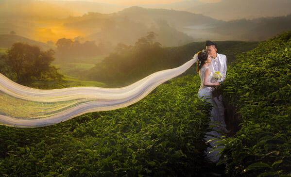 Photograph Pore Ooi Couple Together on One Eyeland