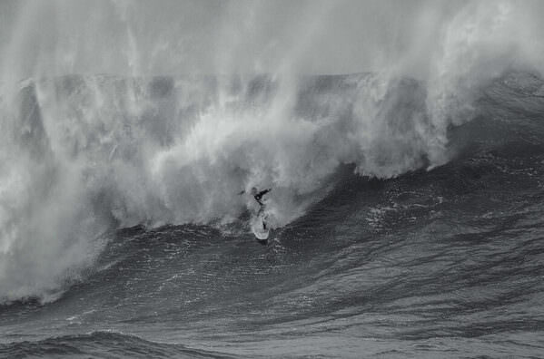 Photograph Steve Turner Break On Through on One Eyeland