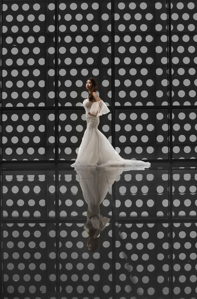 Photograph Pore Ooi Brides Alone on One Eyeland