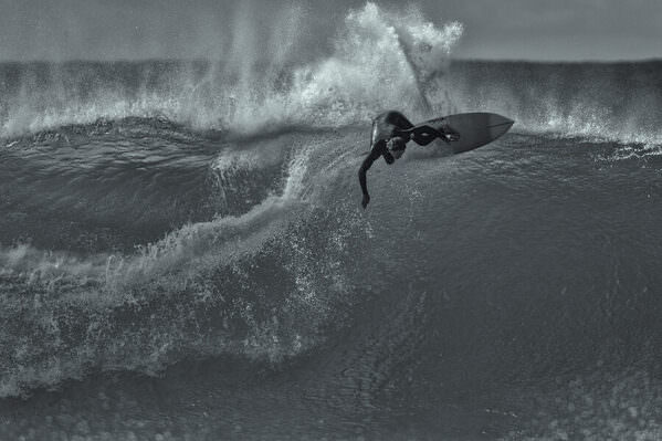 Photograph Steve Turner The Art Of Surfing on One Eyeland