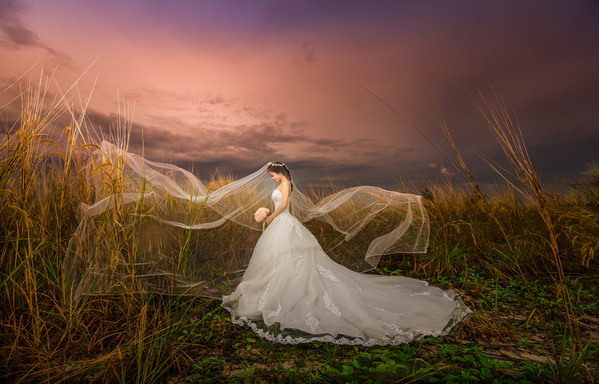 Photograph Pore Ooi Brides Alone on One Eyeland