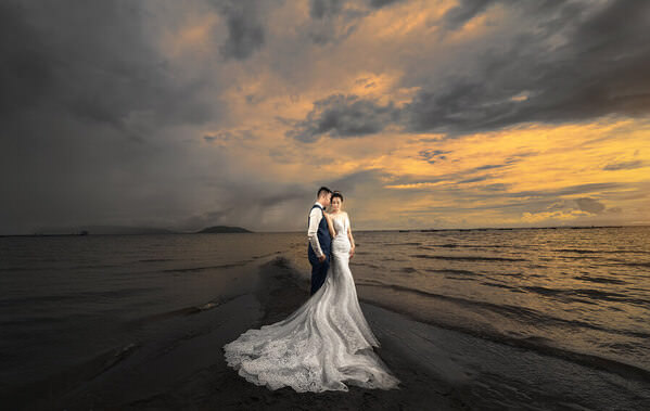 Photograph Phorn Phorn Jee Couple Together on One Eyeland