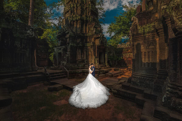 Photograph Phorn Phorn Jee Couple Together on One Eyeland