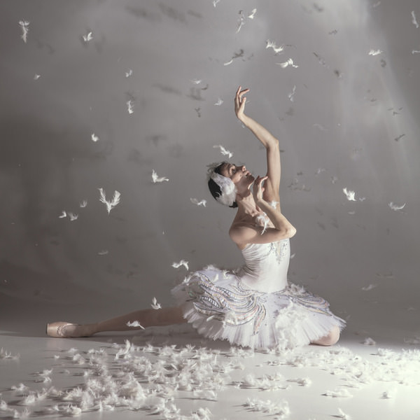 Photograph Lustre Photoproduction Ballet on One Eyeland