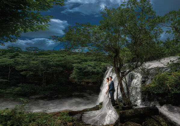 Photograph Phorn Phorn Jee The Bride And Groom With The Waterfall on One Eyeland
