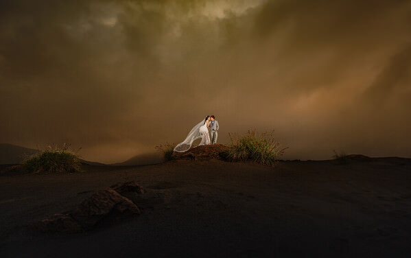 Photograph Pore Ooi Couple Together on One Eyeland