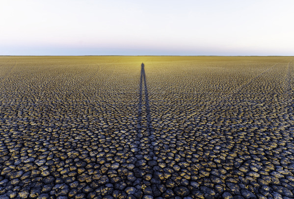 Photograph Graham Earnshaw Cracks In Time on One Eyeland