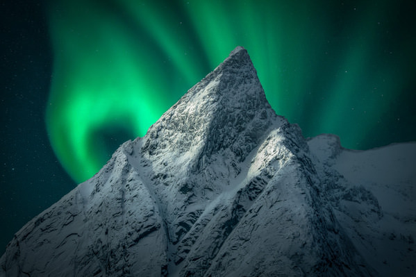Photograph Jeremy Peresse Aurora Peak on One Eyeland