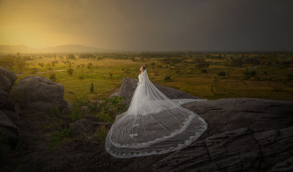 Photograph Pore Ooi Brides Alone on One Eyeland